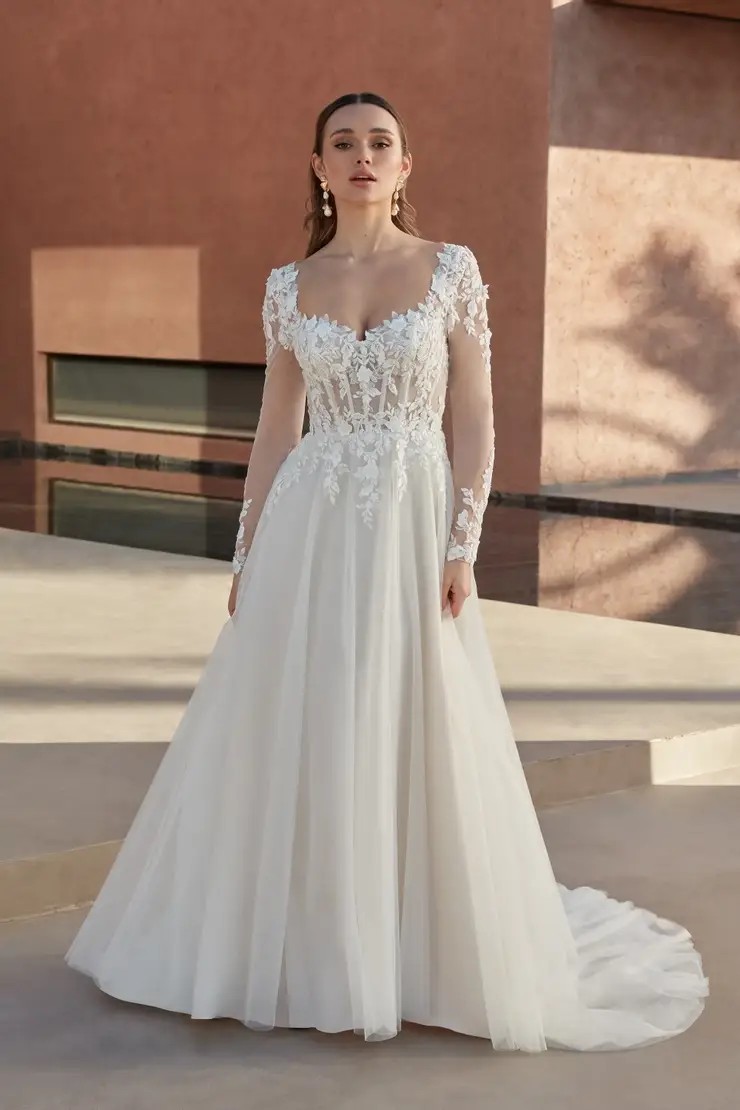 Winter Bridal Trends: The Top Wedding Gown Styles for a Cozy, Chic Winter Wedding Image